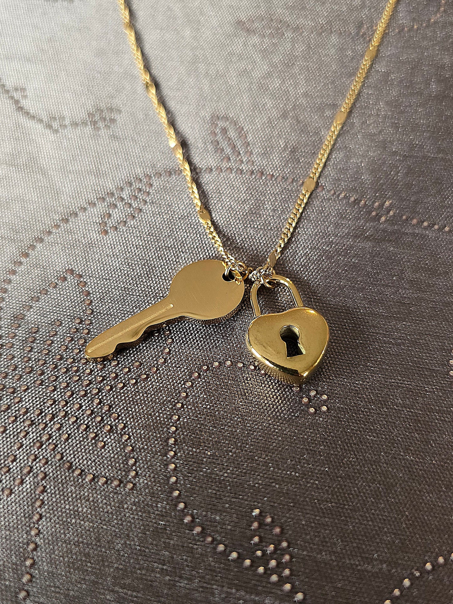 LOCK & KEY NECKLACE