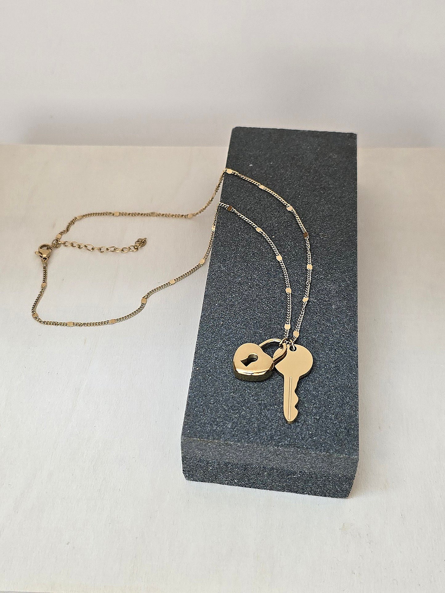 LOCK & KEY NECKLACE