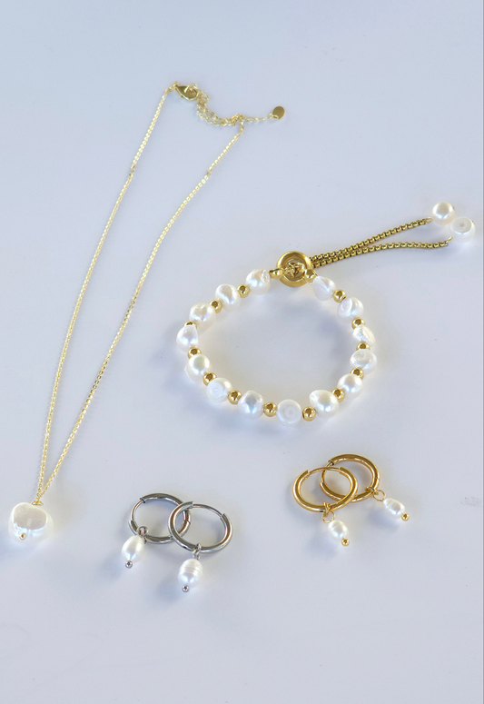 PEARLS SET